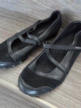 Skechers | Black Flat Mary Jane Shoes Size 7.5